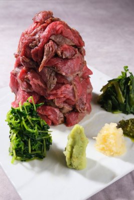 Món đặc sản 'Núi thịt Himalaya'