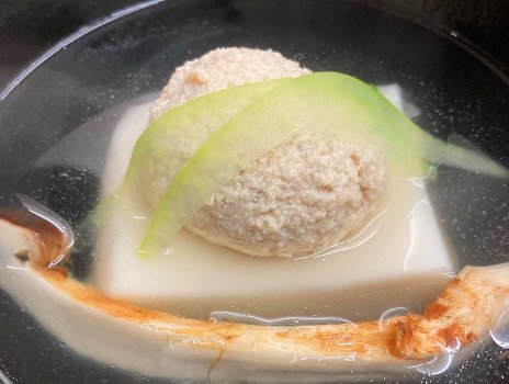 Thực đơn kaiseki trà dựa trên nguyên tắc ichiju-sansai