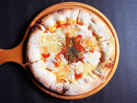 Thực đơn món ăn cũng rất phong phú