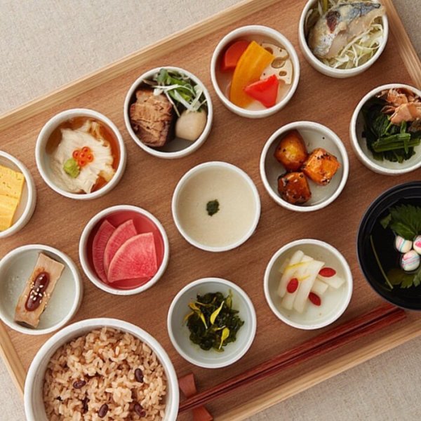 「Suất obanzai 12 món」